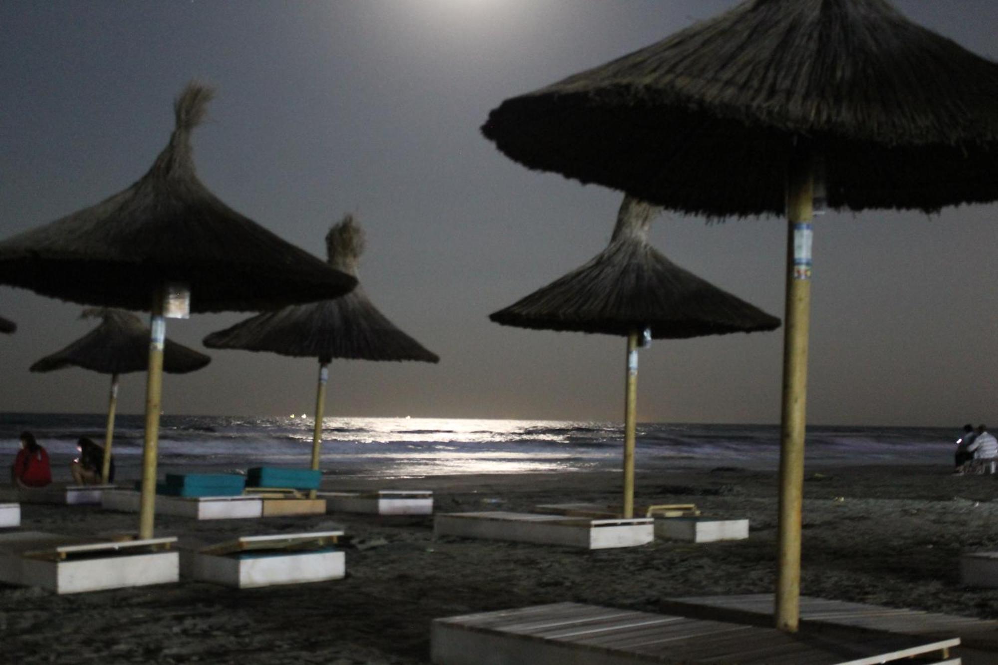 On Beach-Mamaia Residence Năvodari Exterior foto