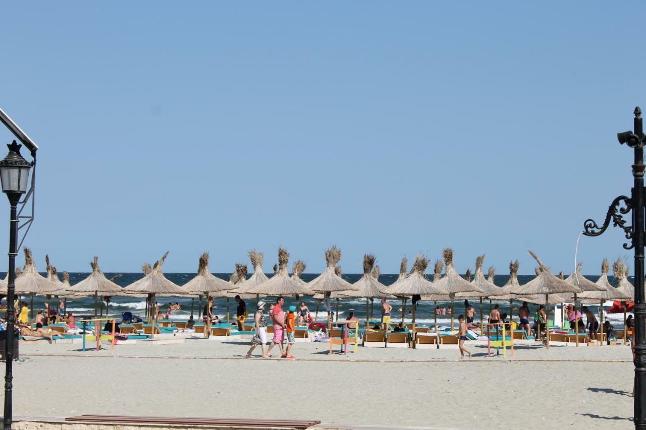 On Beach-Mamaia Residence Năvodari Exterior foto